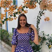 Doy clases de ingles a todas las edades, de manera presencial y/u online. También preparo exámenes